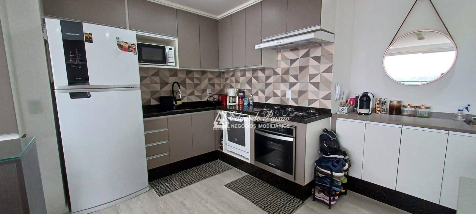 Apartamento à venda com 2 quartos, 66m² - Foto 13