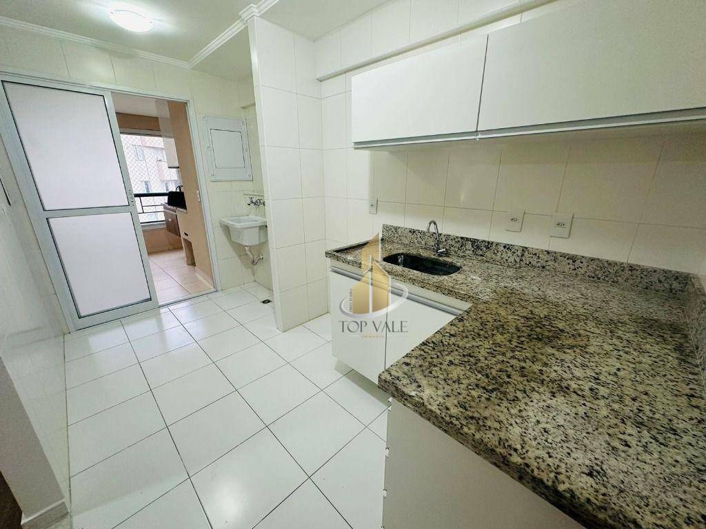 Apartamento à venda com 2 quartos, 67m² - Foto 8