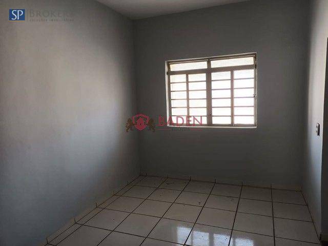 Casa à venda com 5 quartos, 240m² - Foto 10