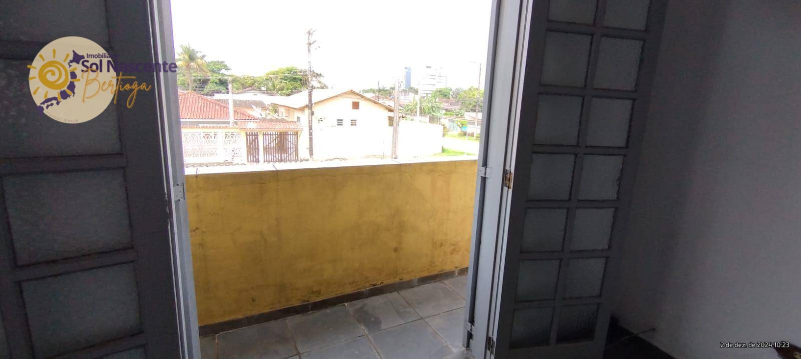 Casa para alugar com 3 quartos, 70m² - Foto 12