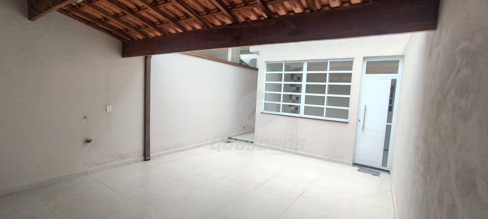 Sobrado à venda com 3 quartos, 200m² - Foto 1