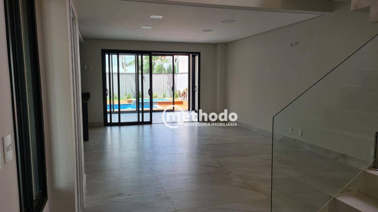 Casa de Condomínio à venda com 3 quartos, 246m² - Foto 3