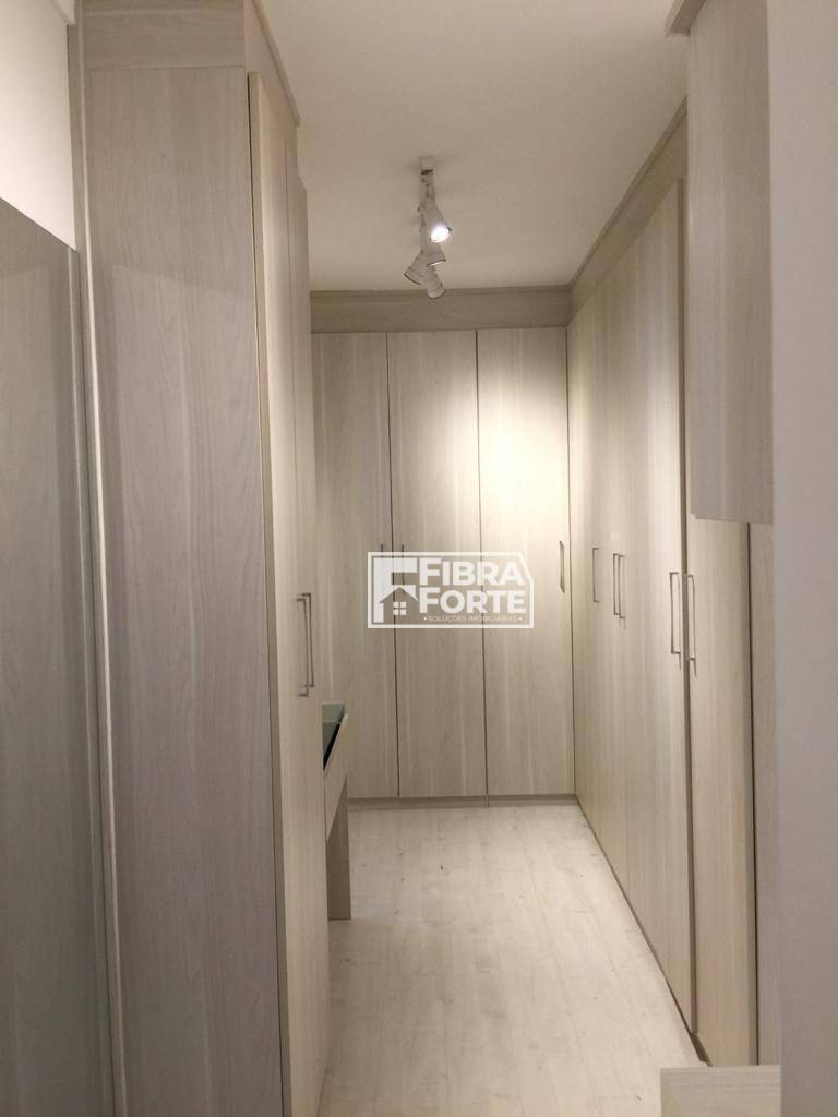 Apartamento à venda com 3 quartos, 159m² - Foto 35