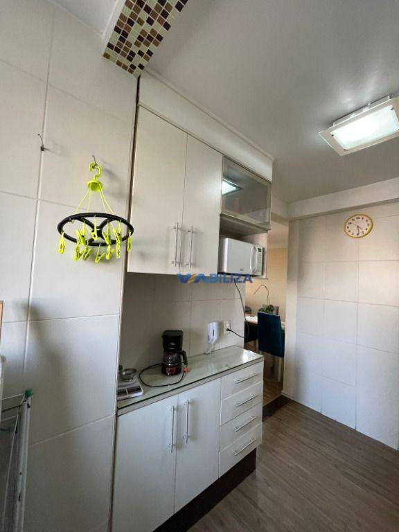 Apartamento à venda com 3 quartos, 76m² - Foto 7