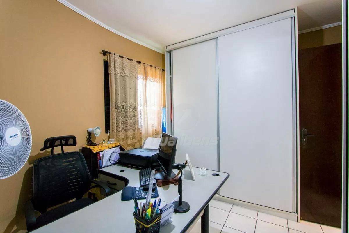 Apartamento à venda com 2 quartos, 70m² - Foto 9