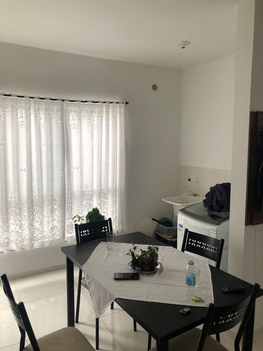 Apartamento à venda com 2 quartos, 4545m² - Foto 2