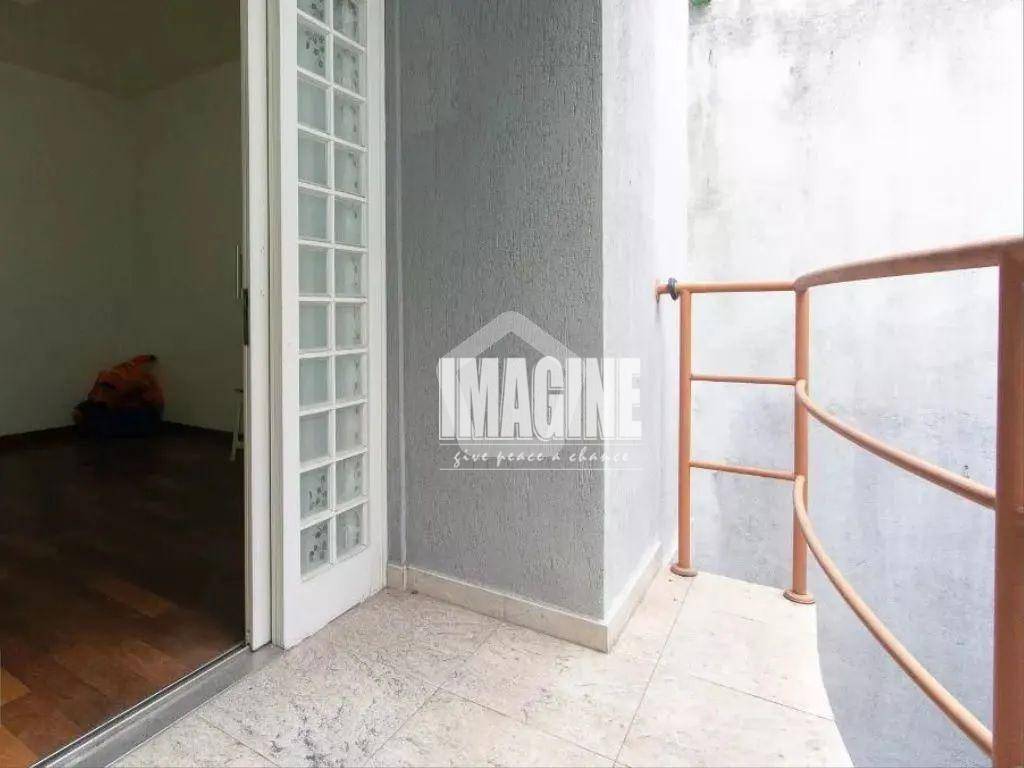 Sobrado à venda com 3 quartos, 250m² - Foto 17