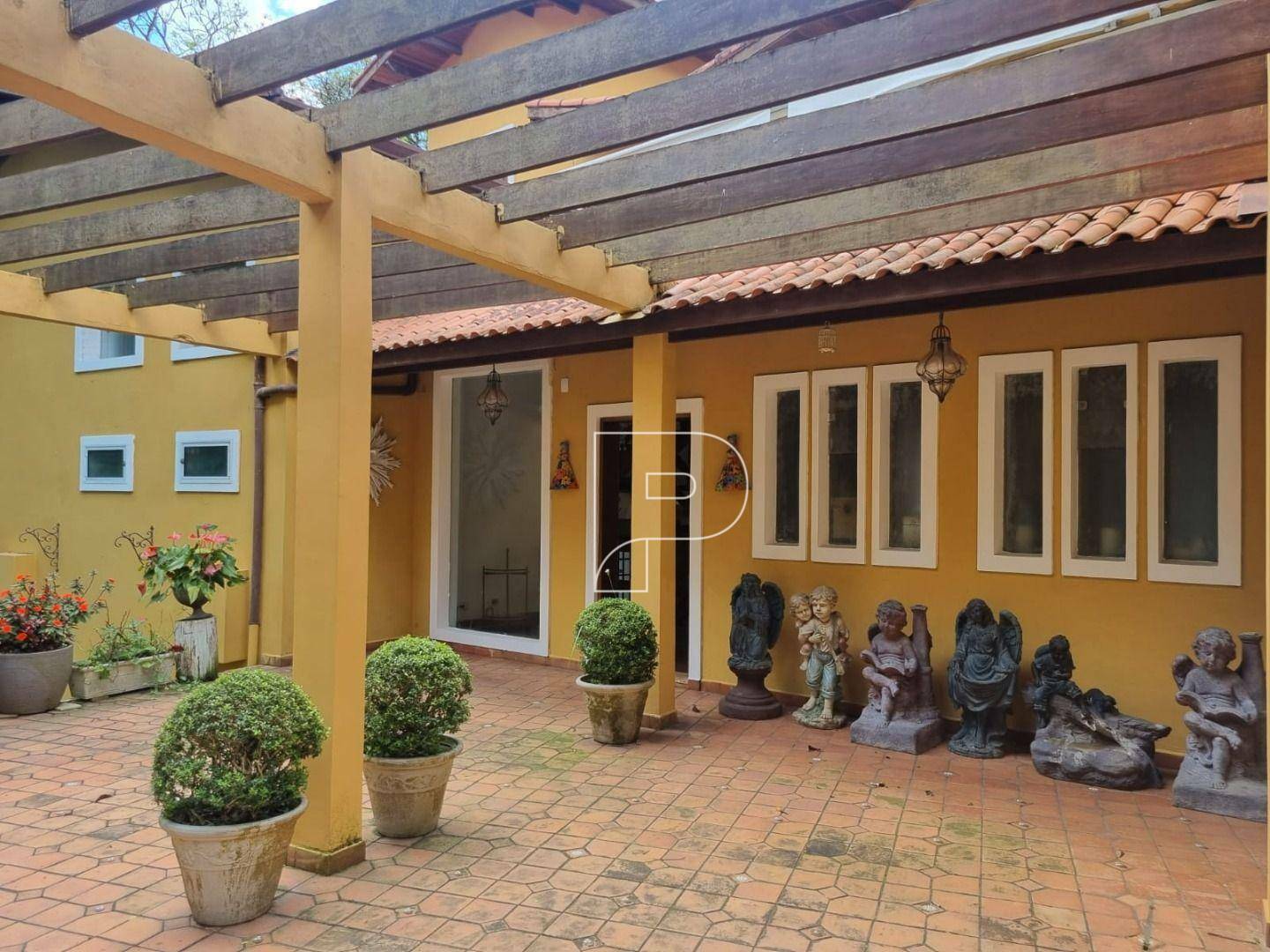 Casa à venda e aluguel com 4 quartos, 570m² - Foto 7