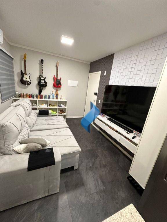 Apartamento à venda com 2 quartos, 43m² - Foto 1