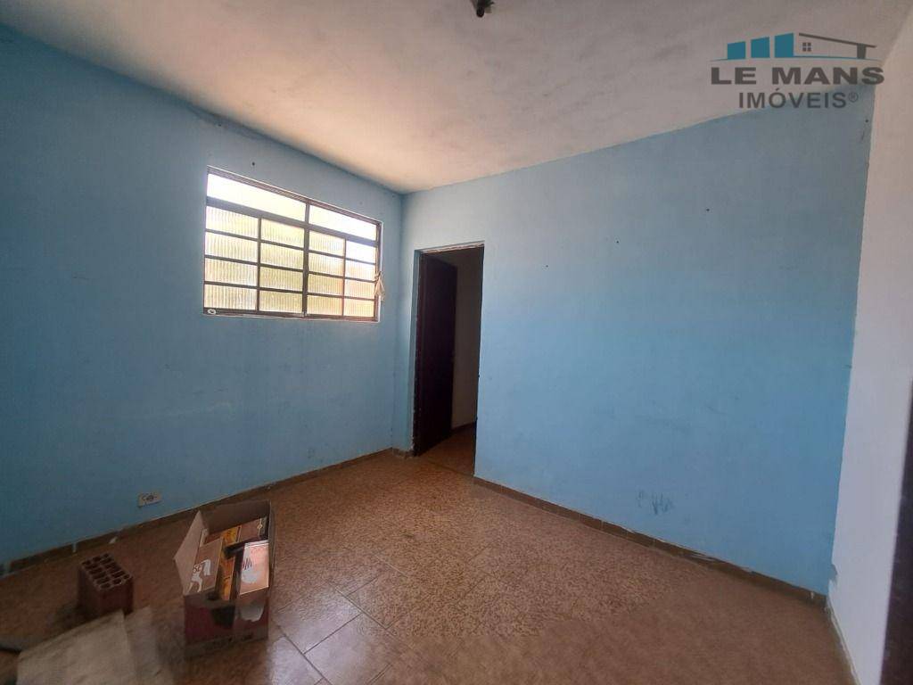 Casa à venda com 4 quartos, 151m² - Foto 10