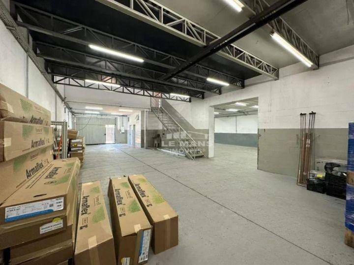 Depósito-Galpão-Armazém à venda, 427m² - Foto 1