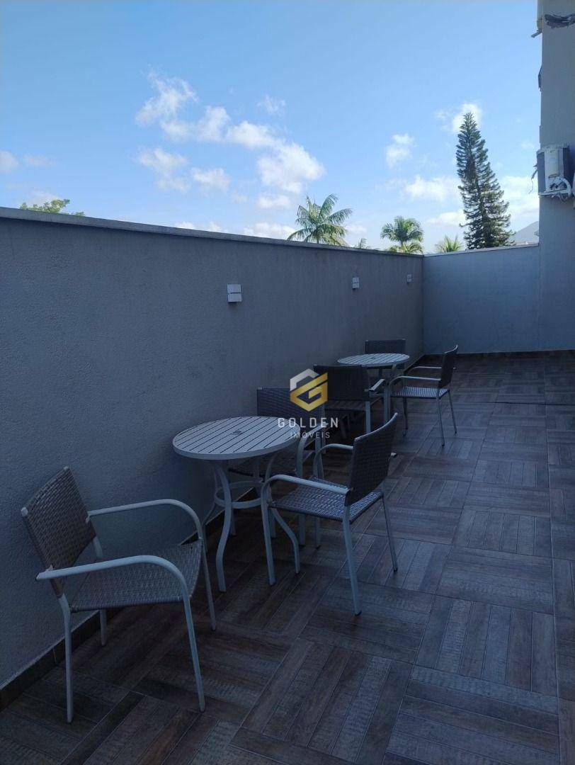 Apartamento à venda e aluguel com 2 quartos, 68m² - Foto 4
