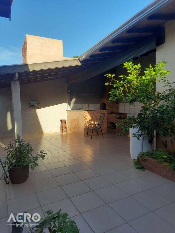 Casa à venda com 3 quartos, 173m² - Foto 11