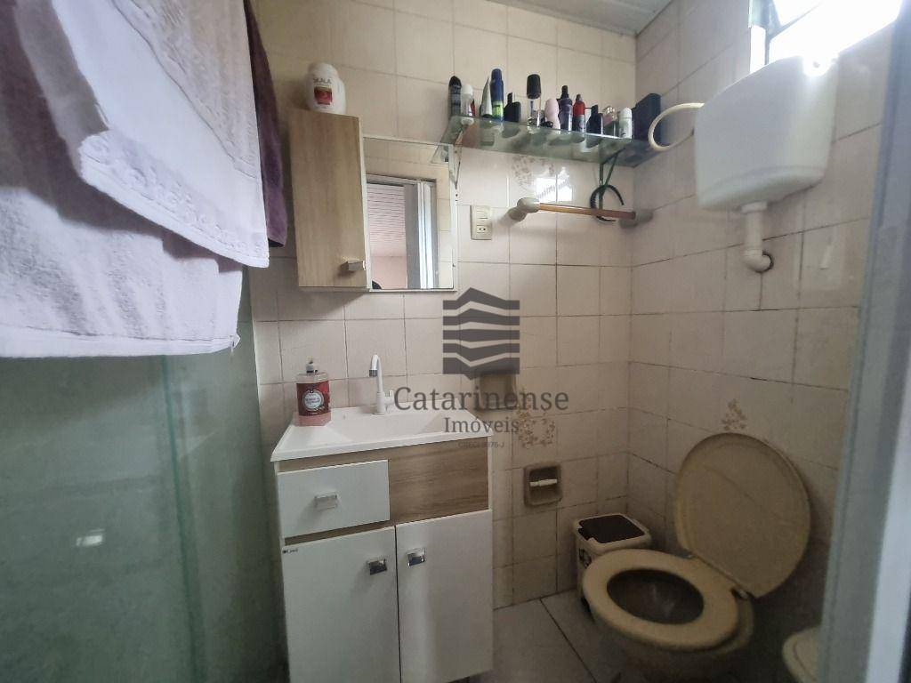 Casa à venda com 4 quartos, 100m² - Foto 12