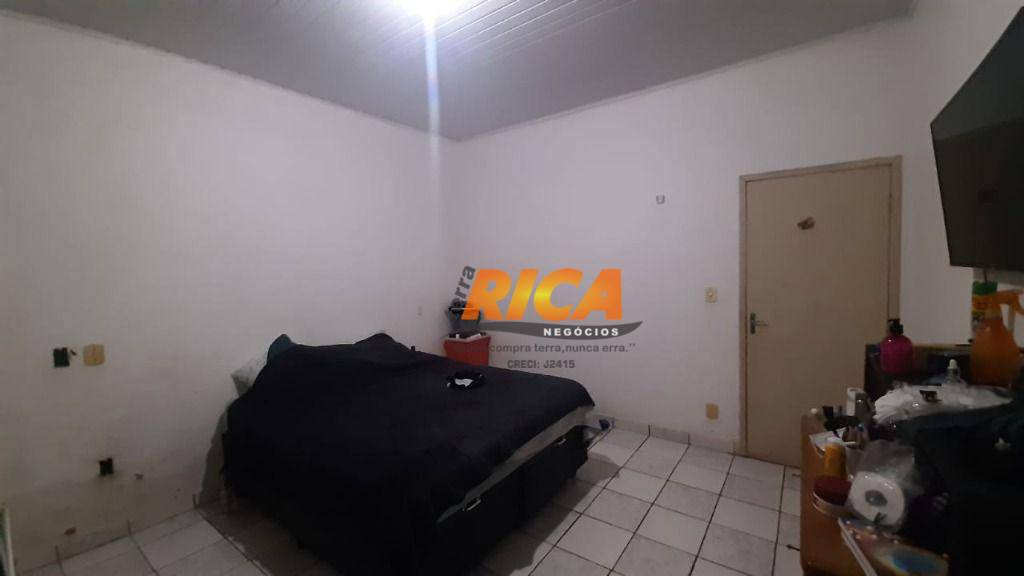 Casa à venda com 3 quartos, 595M2 - Foto 10