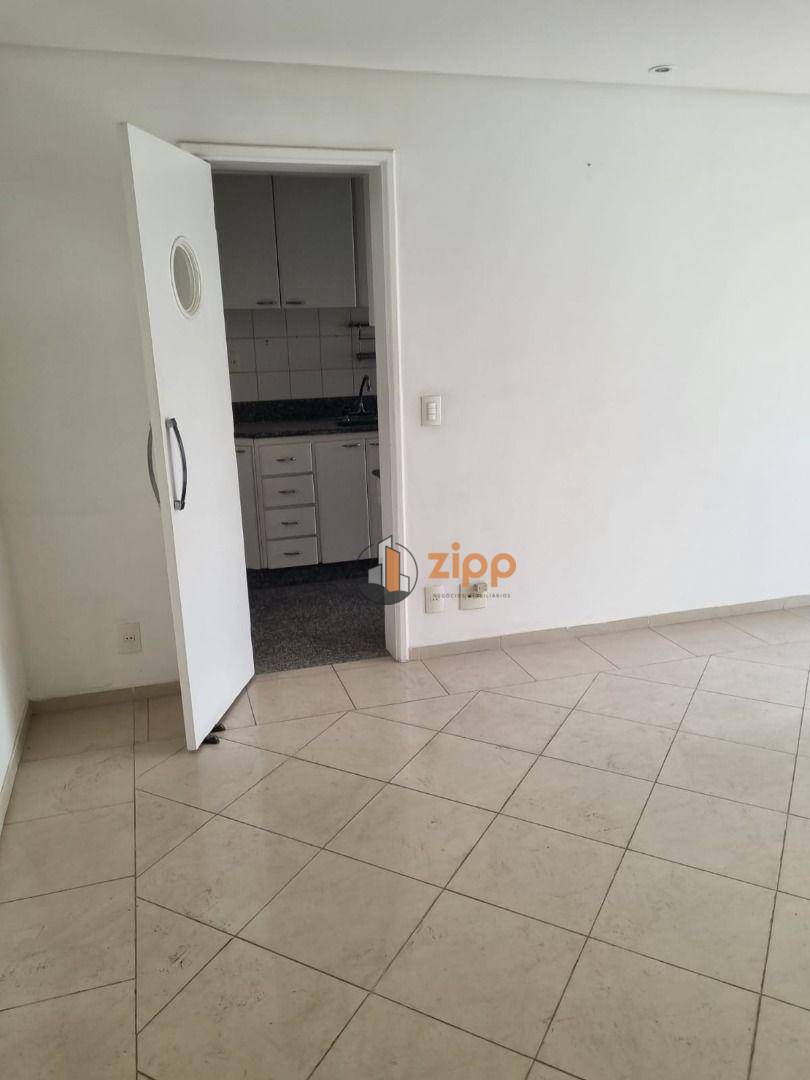 Apartamento para alugar com 3 quartos, 90m² - Foto 29