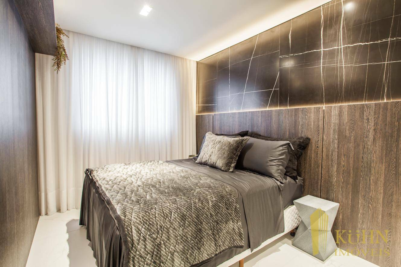 Apartamento à venda com 4 quartos, 167m² - Foto 5