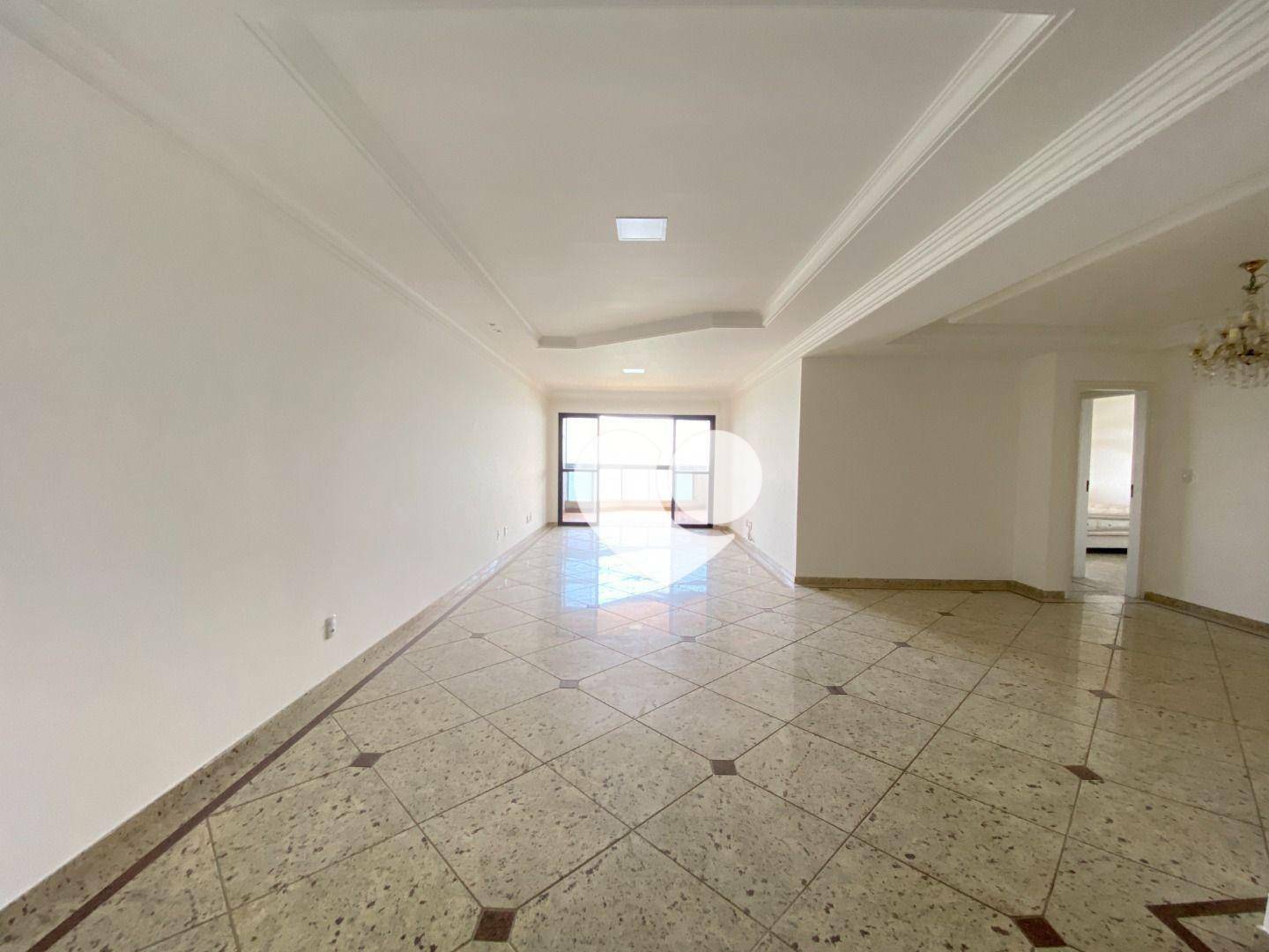 Apartamento para alugar com 4 quartos, 285m² - Foto 2