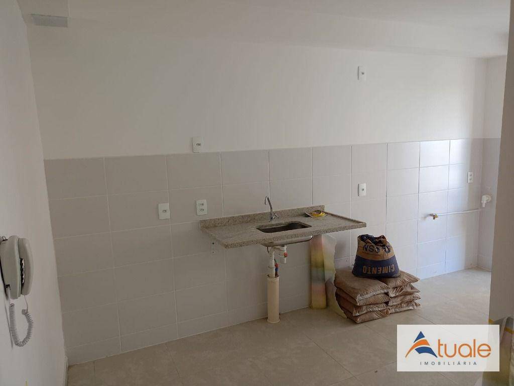 Apartamento à venda com 3 quartos, 80m² - Foto 2