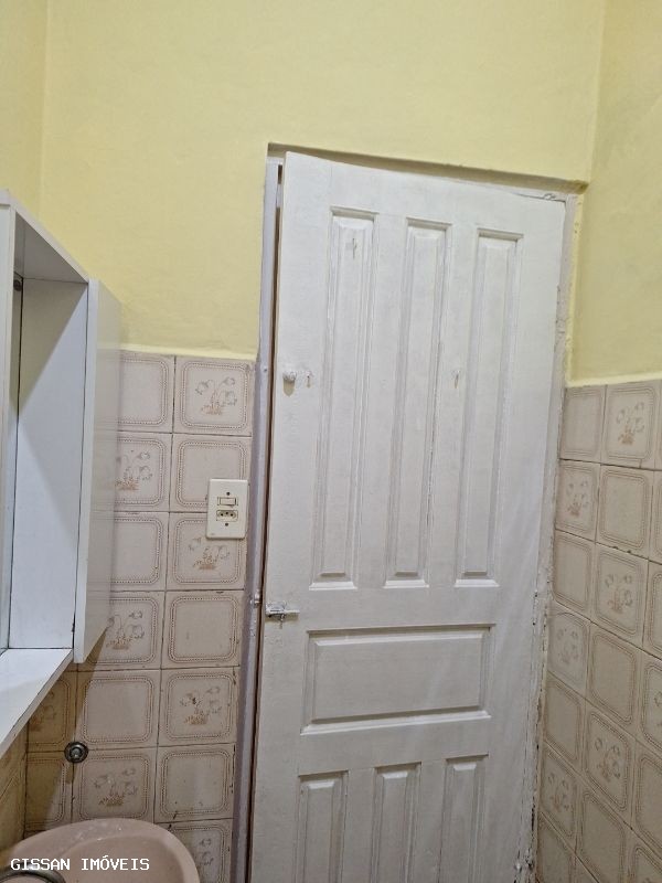 Casa à venda com 2 quartos, 125m² - Foto 9