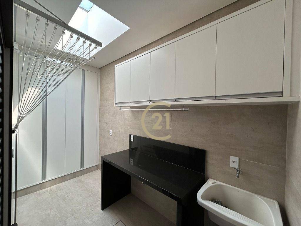 Casa de Condomínio à venda com 4 quartos, 267m² - Foto 13