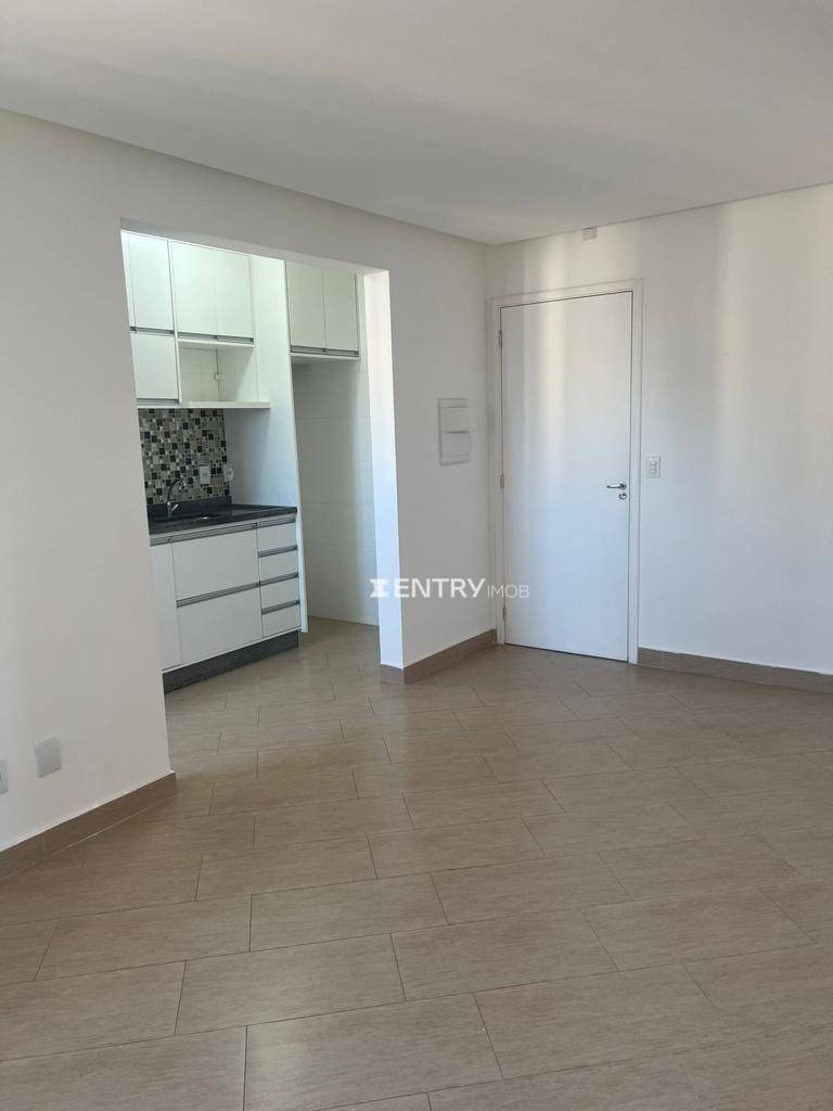 Apartamento à venda com 2 quartos, 49m² - Foto 2