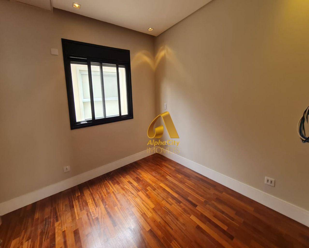 Casa de Condomínio à venda com 4 quartos, 440m² - Foto 20