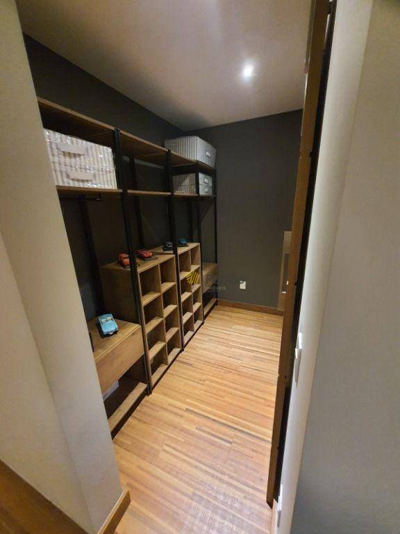 Casa de Condomínio à venda com 4 quartos, 550m² - Foto 55