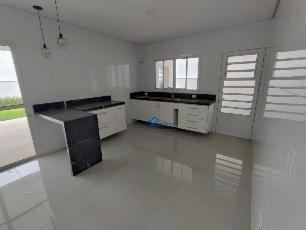 Sobrado à venda com 3 quartos, 250m² - Foto 2