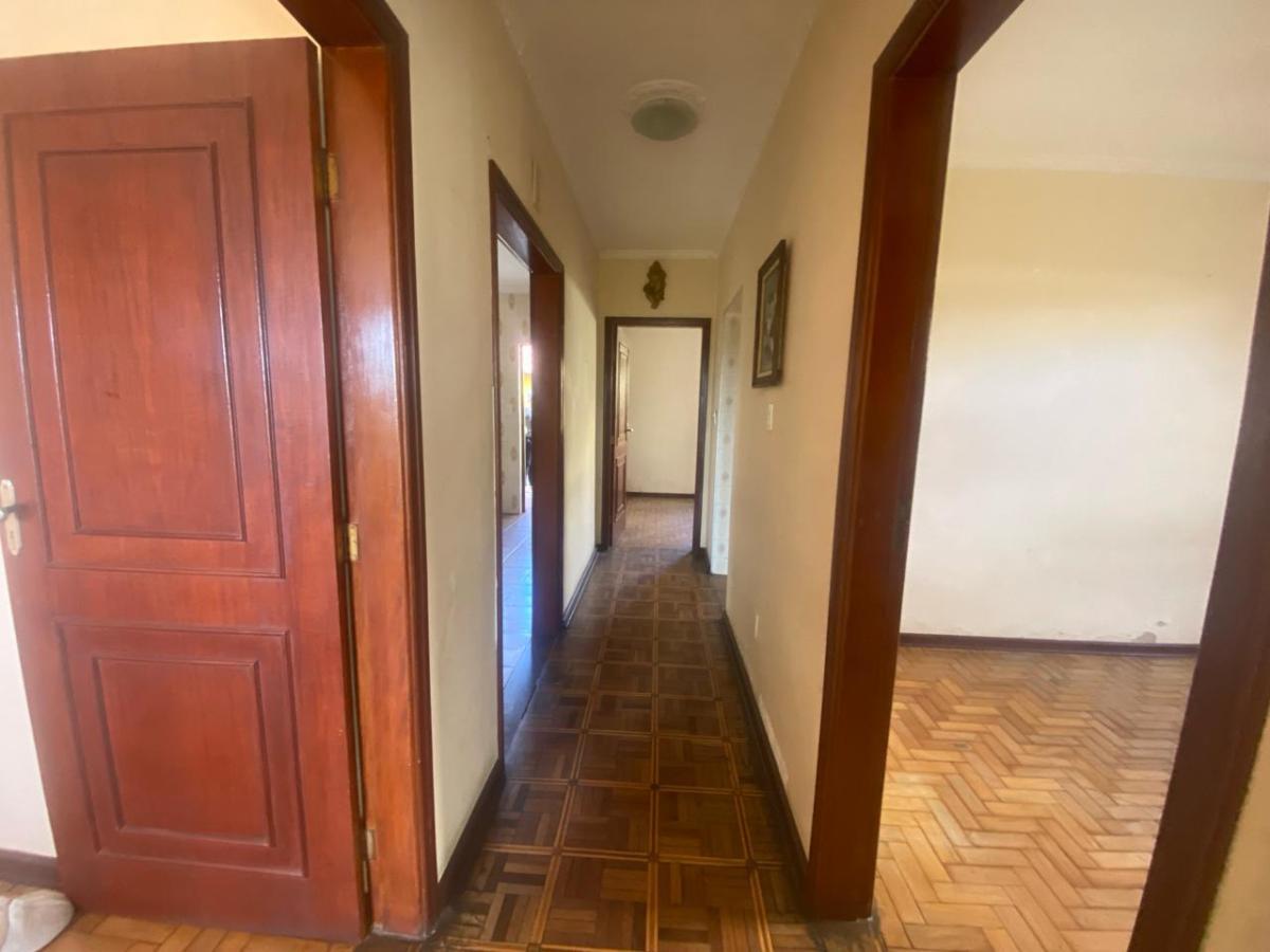 Casa à venda com 3 quartos, 160m² - Foto 4