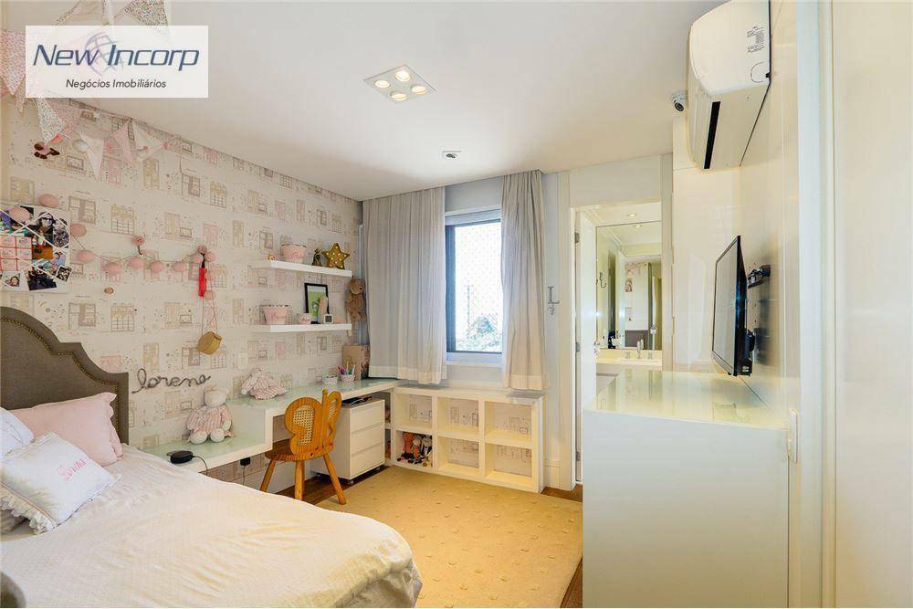 Apartamento à venda com 3 quartos, 209m² - Foto 31