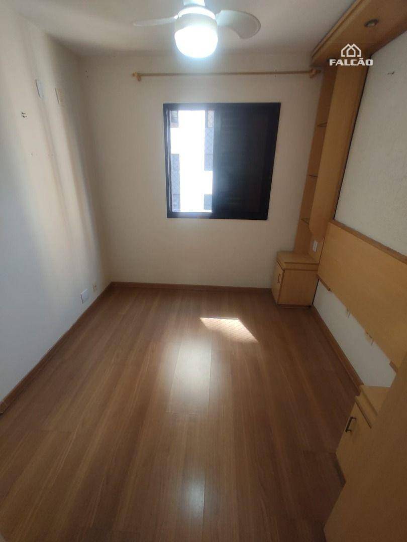 Apartamento à venda com 2 quartos, 66m² - Foto 11