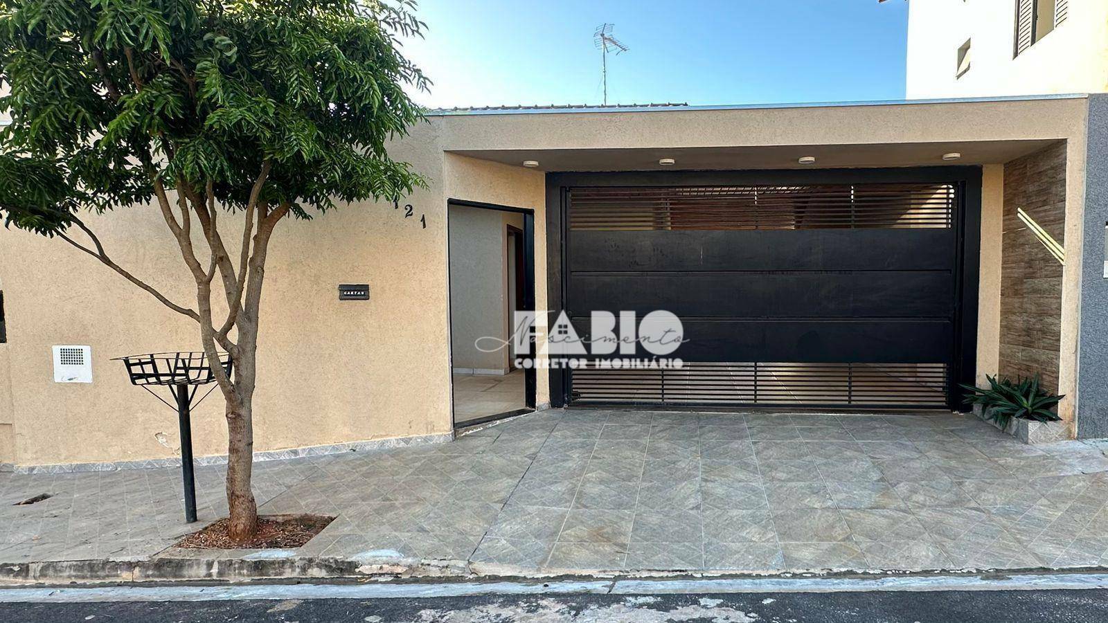 Casa à venda com 2 quartos, 170m² - Foto 1