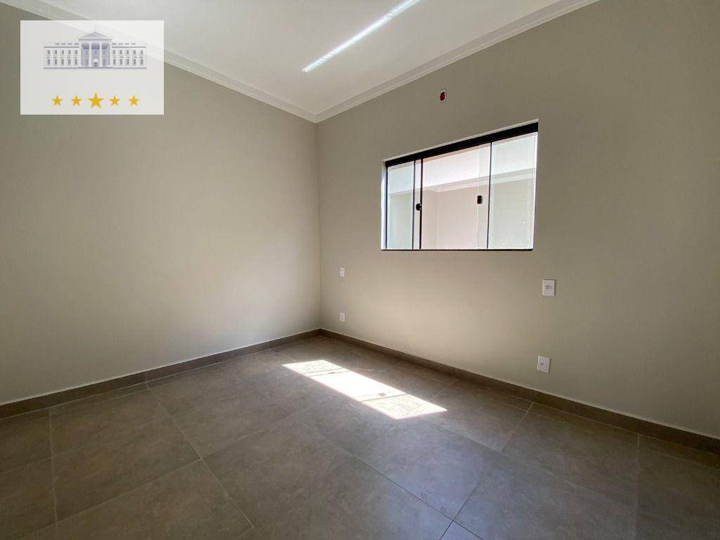 Casa à venda com 2 quartos, 95m² - Foto 2