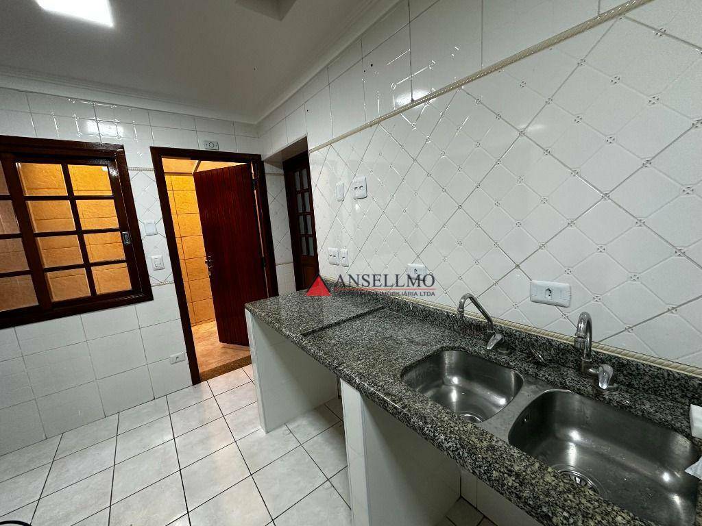 Sobrado à venda e aluguel com 6 quartos, 380m² - Foto 7