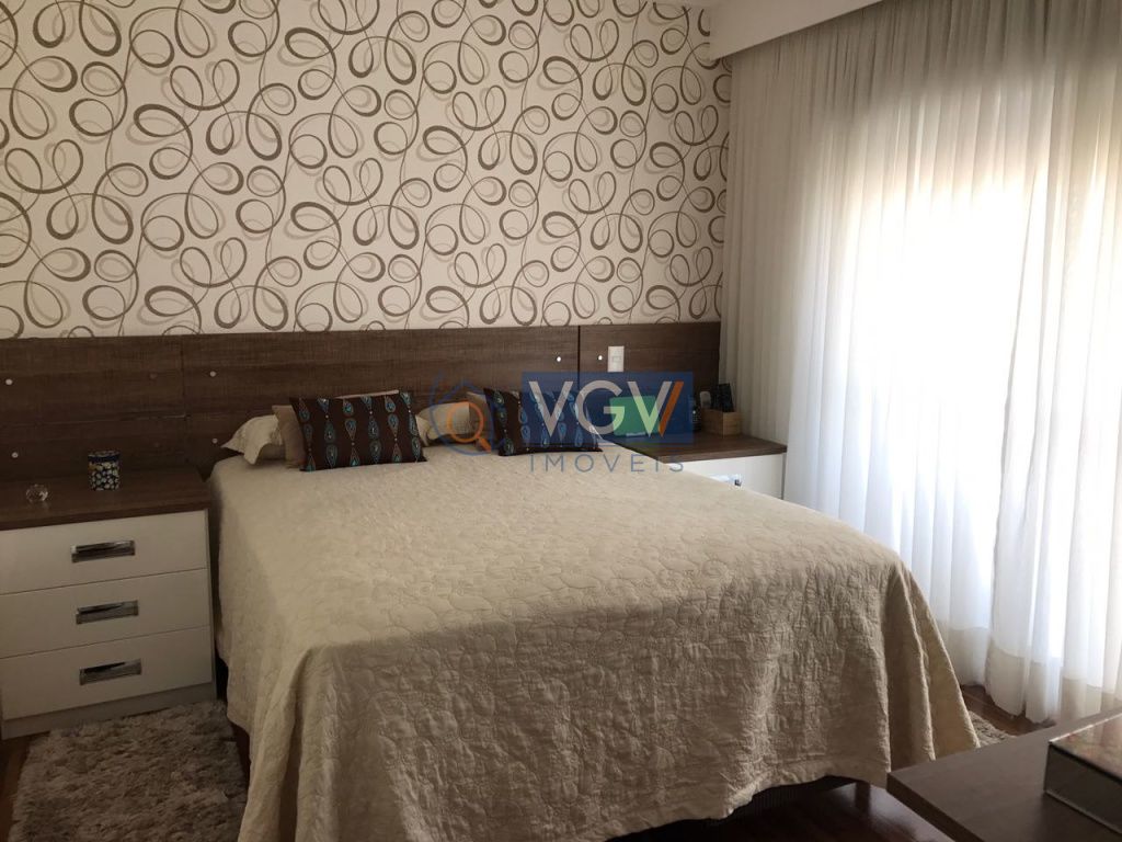 Apartamento à venda com 4 quartos, 213m² - Foto 6