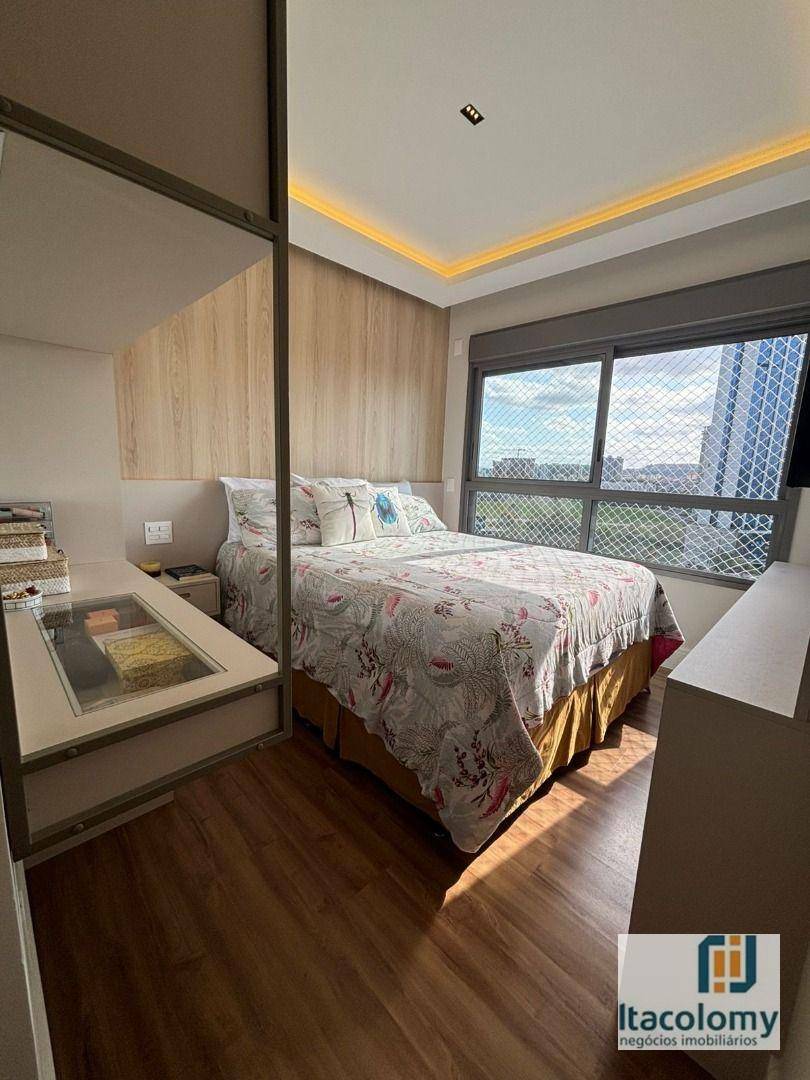 Apartamento à venda com 3 quartos, 123m² - Foto 7