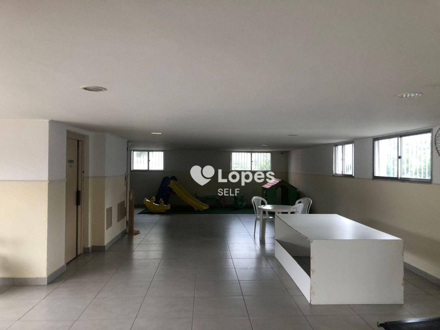 Apartamento à venda com 1 quarto, 40m² - Foto 12