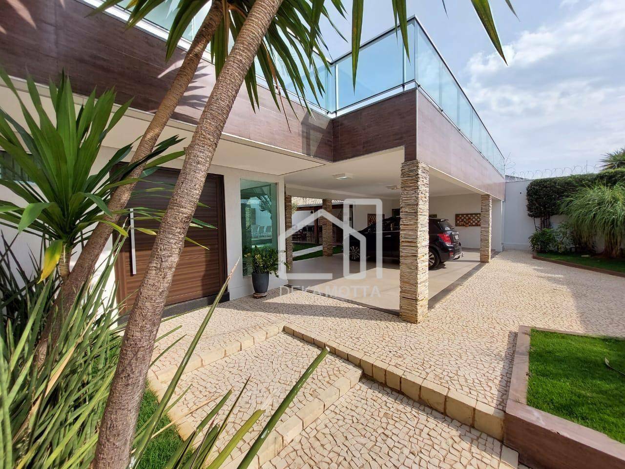 Casa à venda com 4 quartos, 320m² - Foto 2