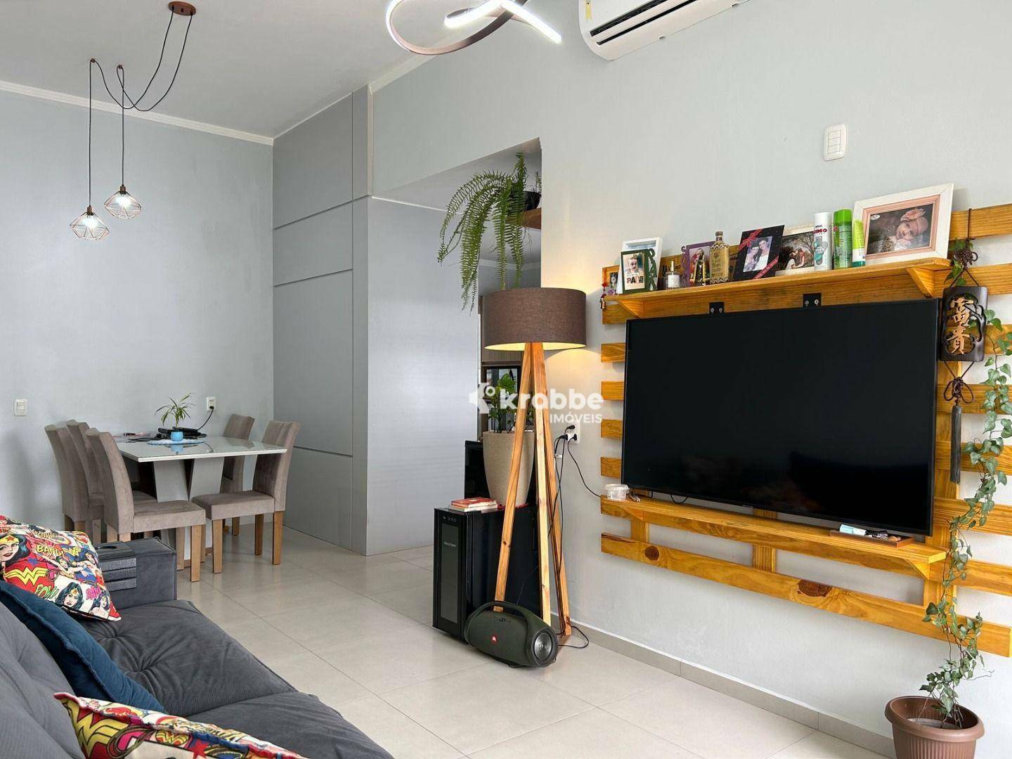 Casa à venda com 2 quartos, 84m² - Foto 3