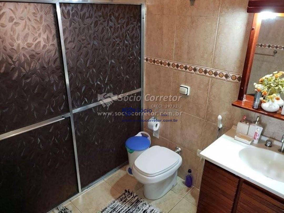 Sobrado à venda com 4 quartos, 240m² - Foto 11