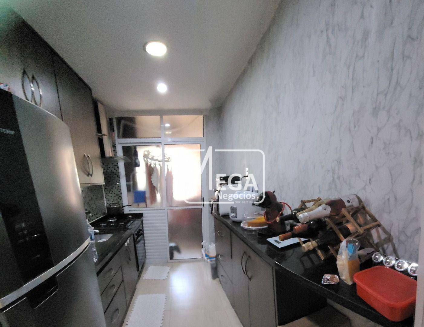 Apartamento à venda com 3 quartos, 80m² - Foto 6