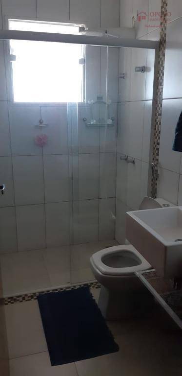 Casa à venda com 3 quartos, 190m² - Foto 16