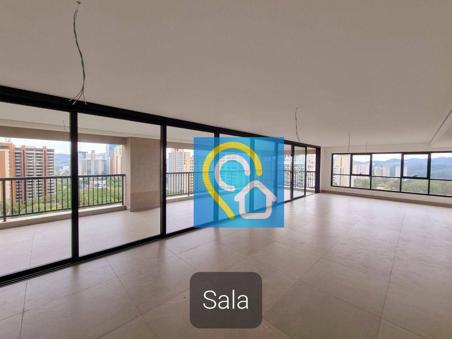 Apartamento à venda com 4 quartos, 360m² - Foto 1