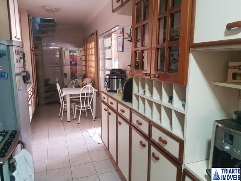 Casa à venda com 4 quartos, 109m² - Foto 16