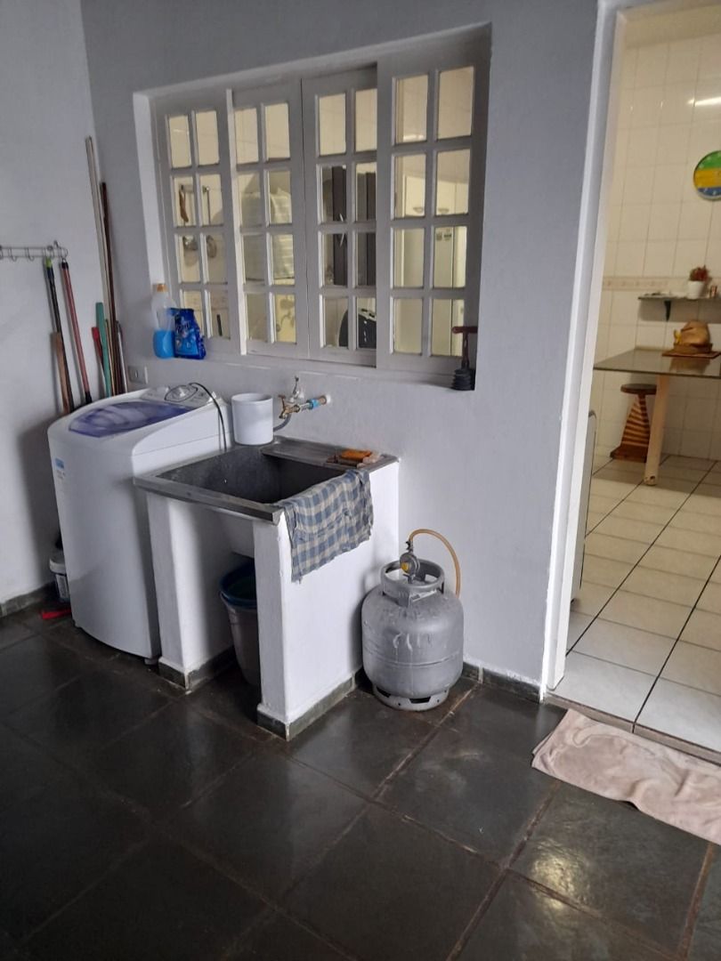 Casa de Condomínio à venda com 4 quartos, 200m² - Foto 11