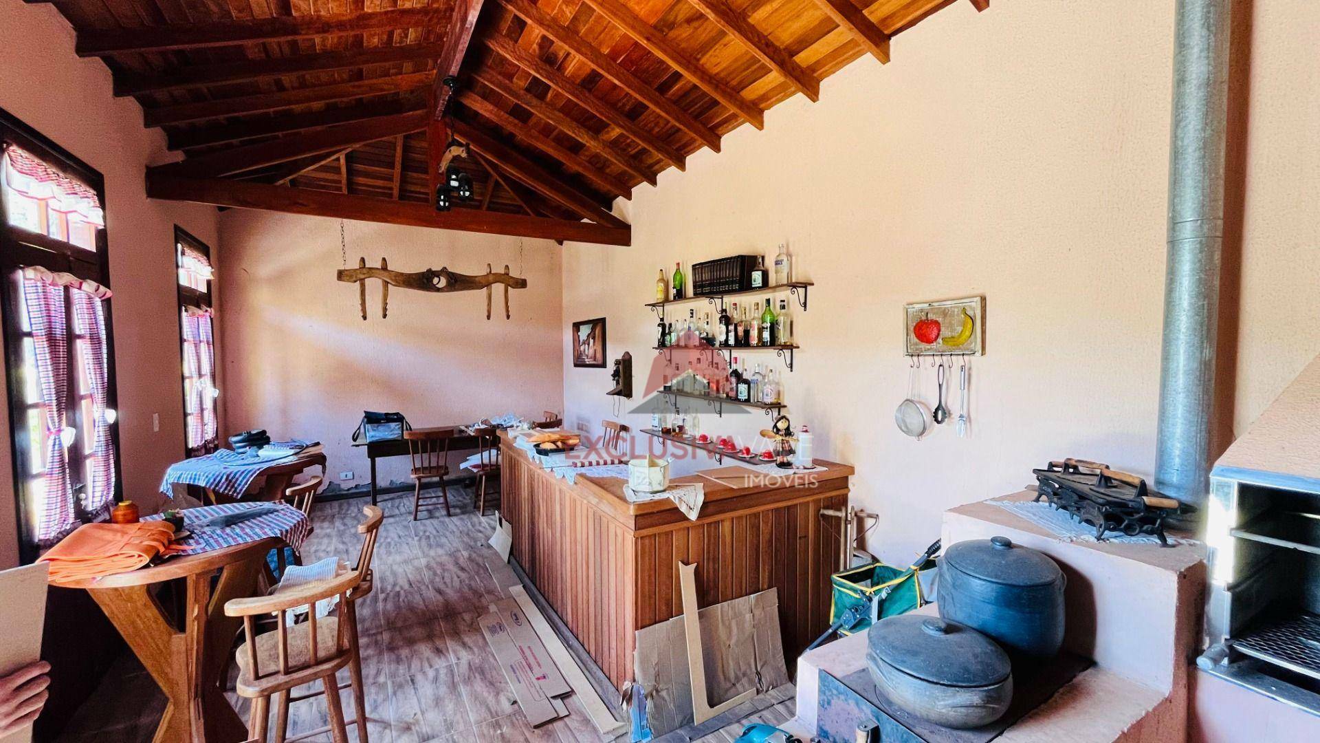 Casa de Condomínio à venda com 3 quartos, 241m² - Foto 9