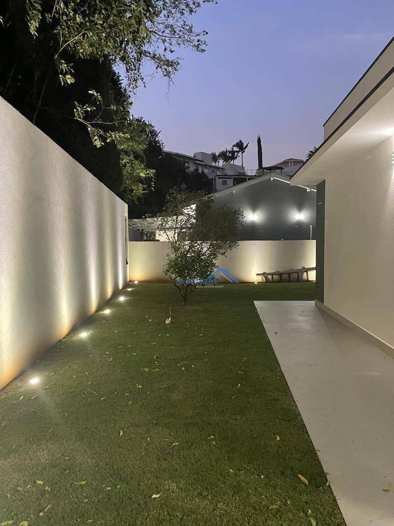 Casa de Condomínio à venda e aluguel com 5 quartos, 368m² - Foto 11