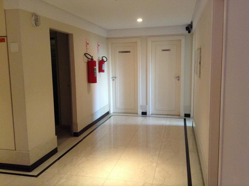 Apartamento à venda com 2 quartos, 57m² - Foto 11