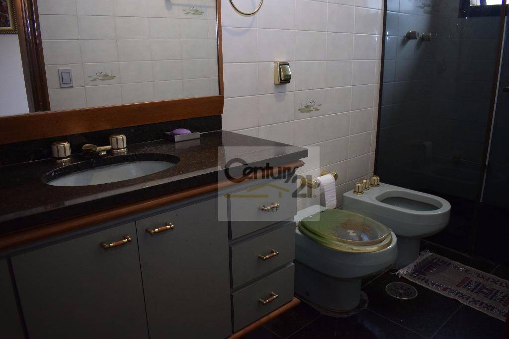 Apartamento à venda com 4 quartos, 275m² - Foto 18